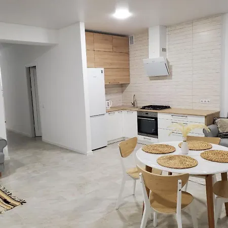 Vinna Просторі Апартаменти В Новобудові. Ternopil Exterior photo