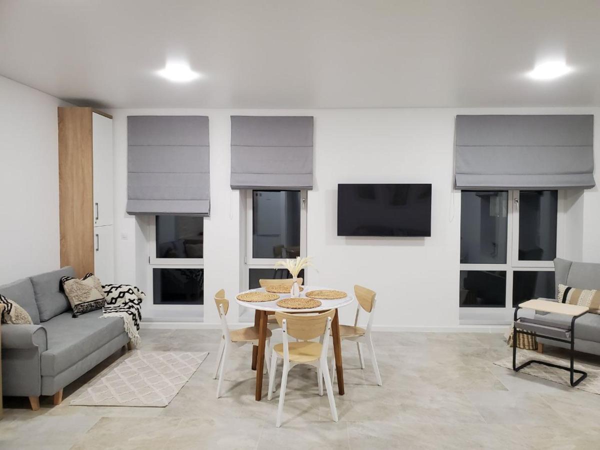 Apartment Vinna просторі в новобудові. Ternopil